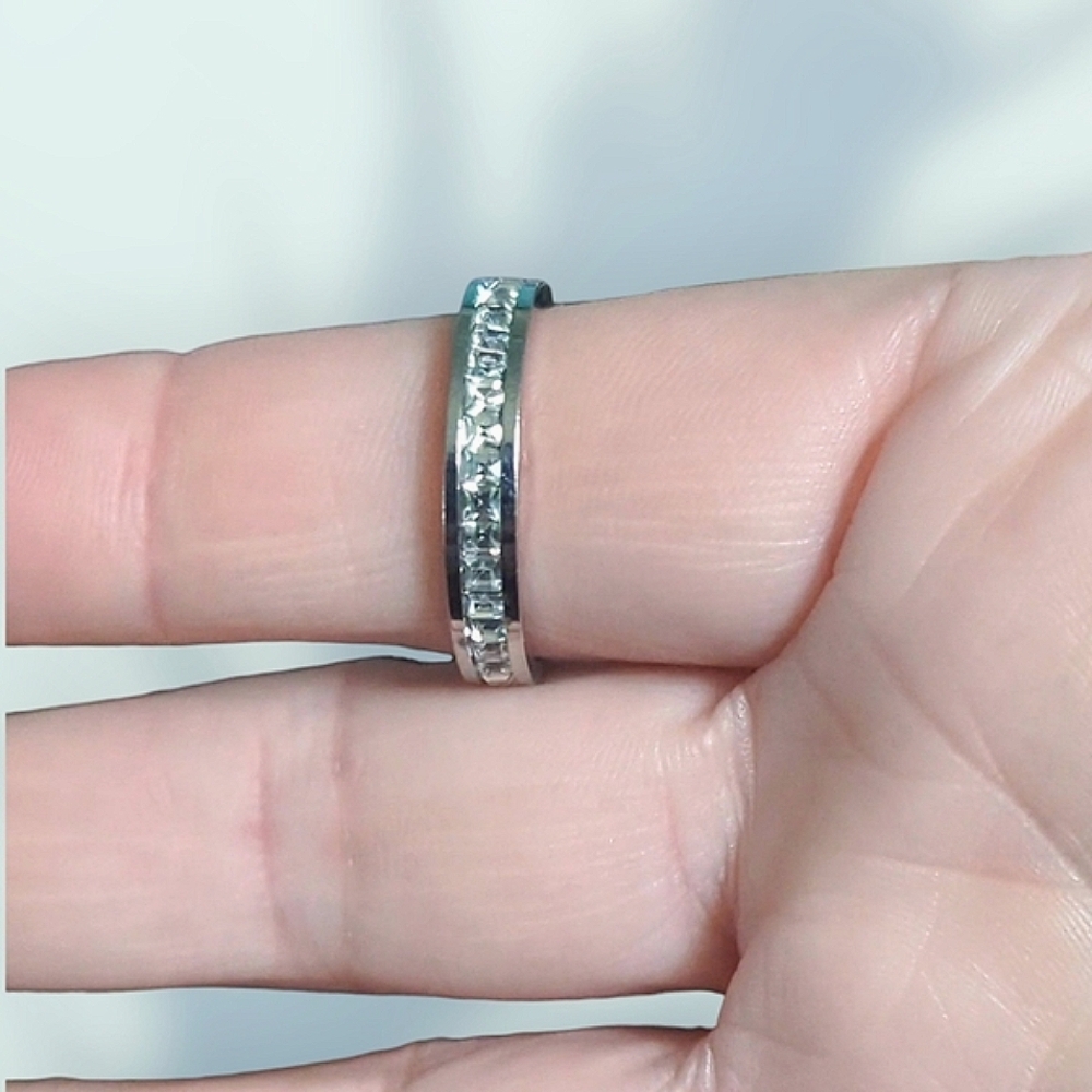 Titanium CZ Diamond Eternity Ring Various Size 9 - Picture 4 of 4